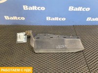 Крыло переднее